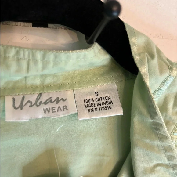 NWT Urban Wear Made in 🇮🇳 100% cotton rouched front/split rouched cuff size Sm - Picture 2 of 8